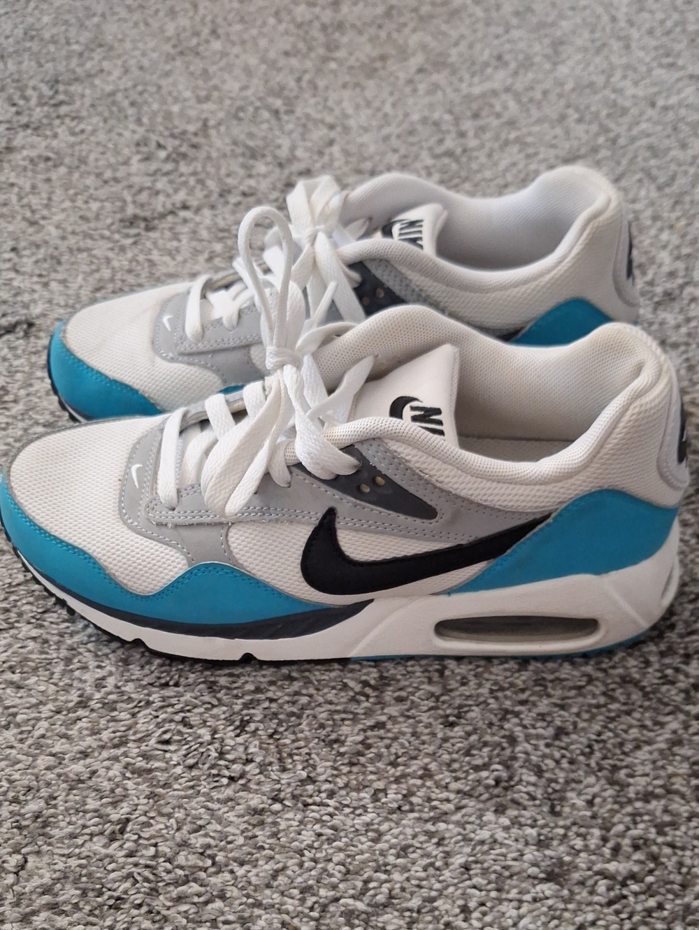 Nike Kids White and Blue Lightweight Athletic Sneakers